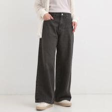 【高レビューS-LL】脚のラインを拾いにくい デニムワイドパンツ
