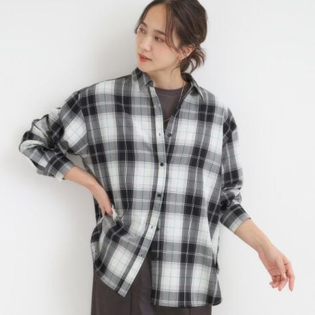 [^ԁFC6284004]y2025/ 9/ 25()LIVE SHOPPINGłЉiłzyfUCzx[VbNȃVc݂ŁAƌfUCBƂ̂TCYȂ̂ł܂ƂȂꂽۂɁBCɂȂ鍘Jo[łA߂̒|CgBƂ߂Ȃ̂ŃtƃbNX˔ꖇByX^COzɒ̎ŃC[WςAȂɂďH~t̃X[V[YŎg܂B͑O{^JTVc^NgbvɉHDƂĒAɂ̓jbgxXgȂǂ̃Ci[ƂĂ􂵂܂Byfށz_炩ȃVcnBƖ̊֌WɂAۂFČꍇ܂B܂Ap\REX}[gtHȂǂ̊ɂA኱iƉ摜̃J[قȂꍇ܂B