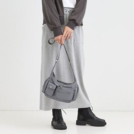 [^ԁFC7004062]yfUCz}`|Pbg|Cg̃V_[obNłBtgɂ́Å̂|Pbg炢A|Pbg̓MU[gŋ@\Ƃ킢˂낦iłB500ml̃ybg{gۂL߂̃}`tŁAzX}zA|[`ȂǁA[͂܂BC[̈́A2tĂ̂ŎgłB̃J[͐FɂĈႢ܂B013J[FVo[J[̋019J[A042J[FS[hJ[̋y@\z{̂ɂ͝fނgpĂ܂Bǐʂ͉ivł͂܂BjydlzE|PbgF~4 O~7Ɩ̊֌WɂAۂFČꍇ܂B܂Ap\REX}[gtHȂǂ̊ɂA኱iƉ摜̃J[قȂꍇ܂Bd:255g