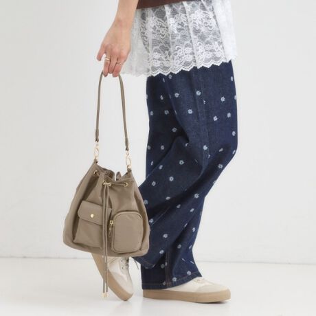 [^ԁFC7004060]yfUCztg̗̊̂|Pbg|Cg̋ВobNłBtF~jȈۂɂ܂Ƃ܂Z߃nhƁAV_[XgbvtĂ܂BtւƃV_[A΂ߊ|V_[ƁAt@bVɍ킹ăAWł܂B̃J[͐FɂĈႢ܂B013J[FVo[J[̋019J[A042J[FS[hJ[̋y@\z{̂ɂ͝fނgpĂ܂Bǐʂ͉ivł͂܂BjydlzE|PbgF~2 O~2Ɩ̊֌WɂAۂFČꍇ܂B܂Ap\REX}[gtHȂǂ̊ɂA኱iƉ摜̃J[قȂꍇ܂Bd:270g