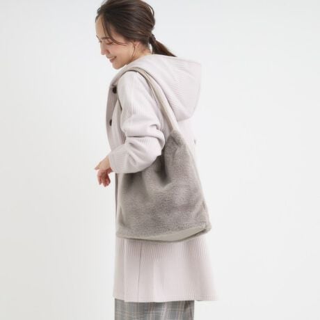 [^ԁFC7004053]yfUCzӂƂtFCNt@[ŏH~og[gobOłB傫߂ȃTCYŎg₷Ax[VbNȃJ[WJŃVvȃfUCȂ̂ŕLR[fBl[gɍ킹₷łBydlzE|PbgF~1Ɩ̊֌WɂAۂFČꍇ܂B܂Ap\REX}[gtHȂǂ̊ɂA኱iƉ摜̃J[قȂꍇ܂Bd:265g