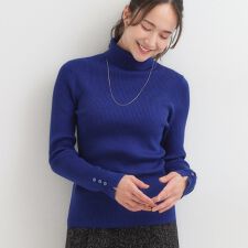 シューラルー(SHOOLARUE)の【絶妙なゆるピタ洗濯機可】ちくちくしにくい リブタートルネック やわらかニット