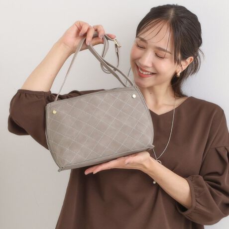 [^ԁFC7004070]yfUCzNтȑfނgpAH~炵o܂BfUCȂ̂ŁAꂢڃR[fɂ߂łBO|PbgɊiqXeb`ăfUC̃|CgɂĂ܂BydlzE|PbgFO~2Ɩ̊֌WɂAۂFČꍇ܂B܂Ap\REX}[gtHȂǂ̊ɂA኱iƉ摜̃J[قȂꍇ܂Bd:295g