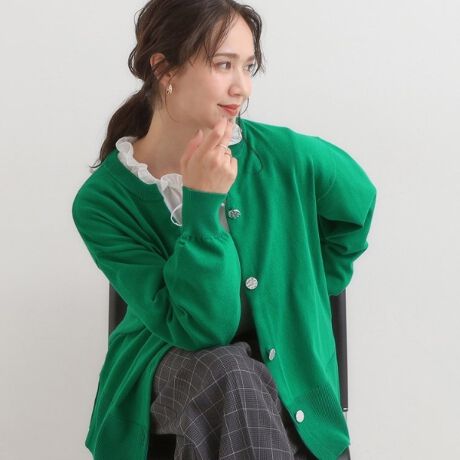 [^ԁFC6234011]yfUCz肪茩L[lbÑJ[fBKBƃgbvXɂ邱ƂłAœ̕\y߂܂B傫߂̃{^ƕL߂̃ugATCh̃Xbg|CgłByX^COzOăgbvXɒȂACɂ̓^NgbvAȂ^[glbNƂ̃C[h߁BTChɃXbgĂ̂ŃtgC₷AFXȒȂy݂܂BOJĉHDƂĒȂA^Ngbv͂AT⃏s[Xɂ}b`܂BZȂȂ̂ŁApcɂłXJ[głoX悭Ă܂Byql炢RgzE炵AqbuCB钅Ŏg₷łB@(g:155cm@̌^:ʁ@sNLTCYw)@Ƃ̂𒸑ՂĂ܂ByfށzRbgx[XɂAXEFbgCNȕҒngpĂ܂BCIRCRIC(T[LbN)̓TXeBiufނ̃uhłCIRCRIC̓[hO[v̏iɎgAׂẴTXeBiufނ}eÃuhłBƖ̊֌WɂAۂFČꍇ܂B܂Ap\REX}[gtHȂǂ̊ɂA኱iƉ摜̃J[قȂꍇ܂B