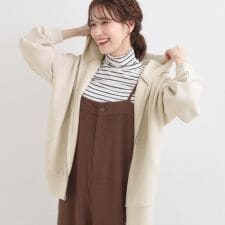 シューラルー(SHOOLARUE)の【S-LL】大人っぽく着られる ダンボールジップパーカ