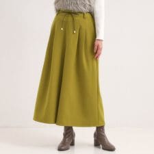 【S-LL2点セット】脚のラインを拾いにくい ベルト付きタックスカーチョパンツ