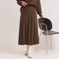 シューラルー(SHOOLARUE)の【高レビューセットアップ可S-LL】女性らしさ際立つ 洗えるもちもちニットスカート