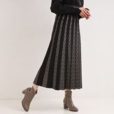 シューラルー(SHOOLARUE)の【高レビューセットアップ可S-LL】女性らしさ際立つ 洗えるもちもちニットスカート