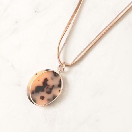 [^ԁFC7084047]ׂ̎p[c|Cg̃lbNXBXG[hRƃ^̃Xl[N`F[̓{gŁAIIt܂ŕLR[fɊ􂵂܂B012  O[np[c  ubNR Vo[J[bL043  uEnp[c x[WR S[hJ[bL 052  x[Wnp[c x[WR sNVo[bLƖ̊֌WɂAۂFČꍇ܂B܂Ap\REX}[gtHȂǂ̊ɂA኱iƉ摜̃J[قȂꍇ܂B