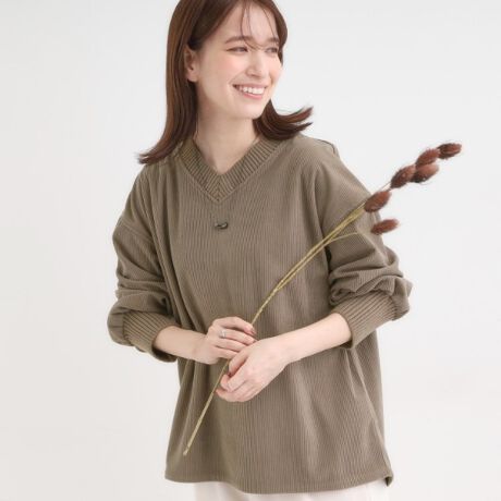 [^ԁFC6214319]yfUCzƋ݌jbgufނɂȂĂR[fCfނ̃gbvXłB݂Ƒɂjbgufނ̓R[fC̉ʑfނƂ悭AVvȂ瑶݊1ɁBȂŒpĂ܂ByX^COz\ʊR[fCfނȂ̂ŁAfjVvȃ{gƍ킹₷ꖇB̑O㍷肵VGbg̃gbvXȂ̂ŁAi[XJ[gאg̃e[p[hpcȂǂƍ킹ĂƁAoX悭Ă܂ByfށzR[fCfނƃjbgufނgpĂ܂BƖ̊֌WɂAۂFČꍇ܂B܂Ap\REX}[gtHȂǂ̊ɂA኱iƉ摜̃J[قȂꍇ܂B