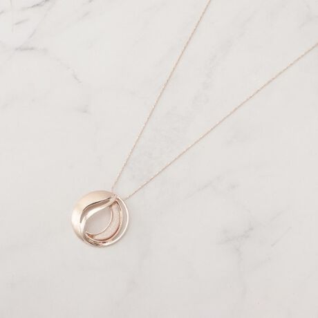 [^ԁFC7084041]̂Ȃ^ƂƂG|iȃ`[tlbNXB̃lbNX́AXC_[Œ߉\Ȃ߁AȂ̍D݂V[ɍ킹œKȒɒł܂B̓̋C⑕ɍ킹āA݂ɃX^C`FWy߂̂͂łB005 sNVo[bL | ÂƏĩoX▭B炵Ă܂B006 Vo[J[bL | NVbNŃX^CbVȈۂ^AǂȃR[fƂB007 S[hJ[bL | iӂS[WXȋPBʂȓɂ҂łBƖ̊֌WɂAۂFČꍇ܂B܂Ap\REX}[gtHȂǂ̊ɂA኱iƉ摜̃J[قȂꍇ܂B