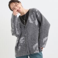 シューラルー(SHOOLARUE)の羽織るだけでスタイリングの主役に 起毛柄カーディガン