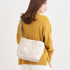【撥水軽量】パフィ ショルダーバッグ