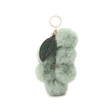 シューラルー(SHOOLARUE)のフェイクファーブドウチャーム