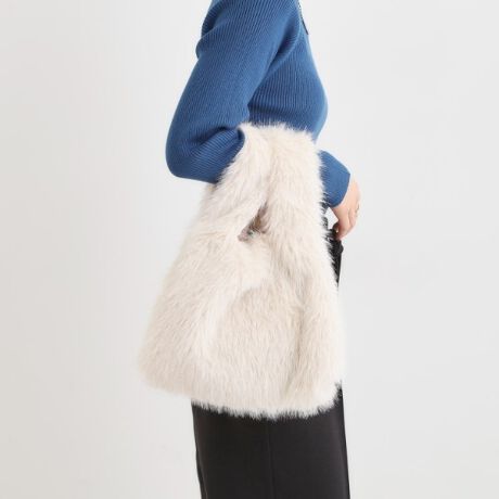 [^ԁFC7004068]yfUCzӂӂƂtFCNt@[̃g[gobNłBƂCȂ郉tFU[؂₩oĂ܂BȂA傤ǂƂTCYȂ̂ŁAƂo|₨ɂ҂łBydlzE|PbgF~2it@Xi[t~1jƖ̊֌WɂAۂFČꍇ܂B܂Ap\REX}[gtHȂǂ̊ɂA኱iƉ摜̃J[قȂꍇ܂Bd:160g