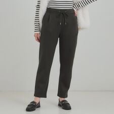 【あったか洗濯機可】もちもちの肌触りがやみつきに 裏起毛テーパードパンツ