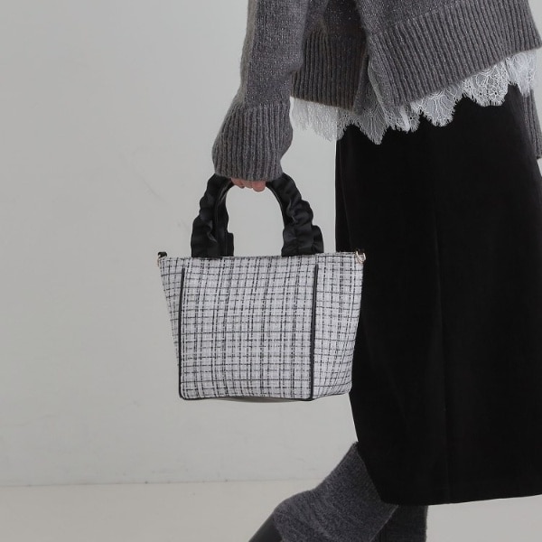 [}C]tnhcC[hg[gobO/V[[iSHOOLARUEj ItzCgi003j