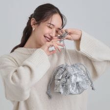 スパンコールフリル巾着ショルダーバッグ