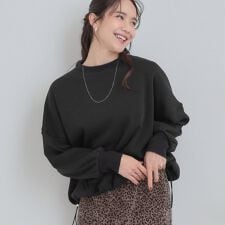 ゆったりシルエットの ドロスト裏シャギースウェット