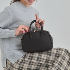 スエード調ボストンバッグ