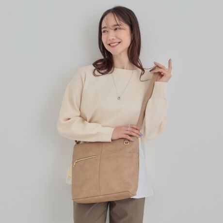 [^ԁFC7005010]yfUCzV[[ŐlC̃tg؂ւfUC̃V_[obOłB{̂̃TCY⑾߂̈肵V_[xgg₷|CgłB̂鍇vfނgpĂ܂̂ŁAJWAȃX^COɂ҂łBV[Y̓|Pbg1A8|PbgɃAbvf[g܂BEtgɃt@Xi[|Pbg1AI[v|Pbg2EwʂɃt@Xi[|Pbg1EC[̑OɃI[v|Pbg1EɃt@Xi[|Pbg1AI[v|Pbg2OʉEɂDJtĂ܂̂ŁA`[Ȃǂt̂ɂ߂łBydlzE|PbgF~3 O~4Ɩ̊֌WɂAۂFČꍇ܂B܂Ap\REX}[gtHȂǂ̊ɂA኱iƉ摜̃J[قȂꍇ܂Bd:430g