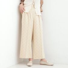 【S-LL】きれい見えも叶う フロッキードットワイドパンツ