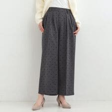 【S-LL】きれい見えも叶う フロッキードットワイドパンツ