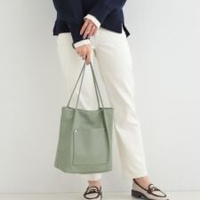 【A4軽量】多ポケットでらくらく収納 つまみハンドルトートバッグ