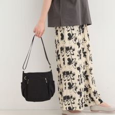 【撥水】縦ファスナー8ポケットショルダーバッグ