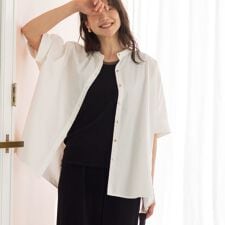 【体型カバー洗濯機可】インせず着られる　デニムライクシャツ