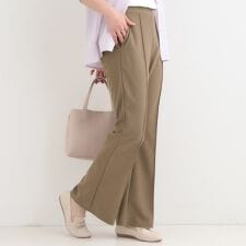 【洗濯機可】美脚見えが叶う のびのびストレッチフレアパンツ