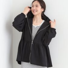 【ひんやりS-LL体型カバー】ペプラムフリルとゴールドパーツが女性らしい UVパーカ