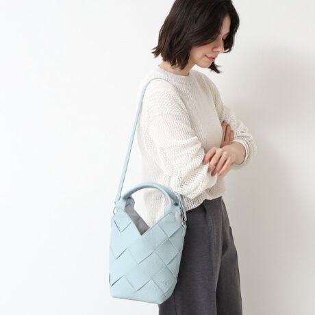 [^ԁFF5802063]yfUC|CgzlC̃bVg[gB胁bVׂ̓IȃfUCɁBOłВ|[`Ăׂ̂[ł܂BV_[āA2WAYy߂܂Bg₷x[VbNȐFɃ|CgJ[ɂȂVF̃u[vXBydlzE|PbgȂƖ̊֌WɂAۂFČꍇ܂B܂Ap\REX}[gtHȂǂ̊ɂA኱iƉ摜̃J[قȂꍇ܂Bd:560g