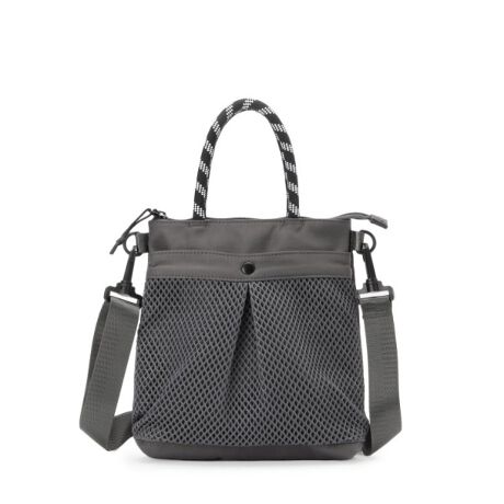 [^ԁFS3804411]yfUC|CgzX|[eBȃbVƃiCfނ̌yʂŃX^CbV2WAYobOBɂ͕ۗ܂|bgtȂ̂ŁAUAEghAȂǂɂ􂵂܂Btg͗̊̂郁bVfނŒʋCydlzE|PbgF~1 O~1Ɩ̊֌WɂAۂFČꍇ܂B܂Ap\REX}[gtHȂǂ̊ɂA኱iƉ摜̃J[قȂꍇ܂Bd:210g