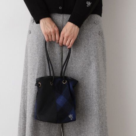 [^ԁFF5804036]yfUC|CgzlCԂ2WAY`FbNANZgɂȂhXgOobOBnhƃV_[|2ʂ̃X^Cy߂fUCBВ^̊JŒgɂAg₷́BVvX^C̃|CgɂXX̃obOłBydlzE|PbgF~1Ɩ̊֌WɂAۂFČꍇ܂B܂Ap\REX}[gtHȂǂ̊ɂA኱iƉ摜̃J[قȂꍇ܂Bd:150g