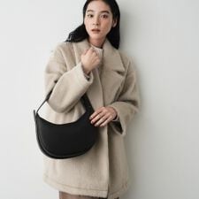 デッサン(Dessin)のハーフムーンショルダーバッグ