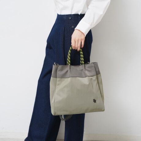 [^ԁFS3805300]yfUC|CgzJtȃR[hڂ䂭g[gDessinԂ̐lCobOłBybg{gA|[`Ȃǂ͂^ubg⏑ނ[\Bgĥ钅E\ȑ̃V_[tBS38|04024̒ǉiɂȂ܂ByX^CO|Cgz}bgȃiCgpBVbNȈۂŎĝŁAꂢ߂JWA܂ŕLg܂Byfރ|Cgz悢̃iCfނɂꂼ̐Fɂ^|CggŌ邱ƂŁAJWA͂VbNȃX^Cɂ킹₷fUCBydlzE|PbgF~3Ɩ̊֌WɂAۂFČꍇ܂B܂Ap\REX}[gtHȂǂ̊ɂA኱iƉ摜̃J[قȂꍇ܂Bd:395g