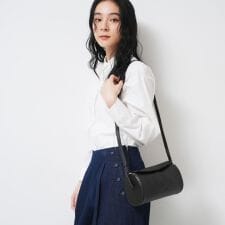 【軽量】本革バレル型ショルダーバッグ