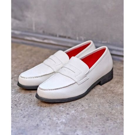 [^ԁF08601232]sYIWiƂȂV[YoItYߒŏovْ̍f[؂Ȃǂ𕲍ӂł߂ĐvƂTXeBiufނgpĂ܂B܂AYɎgp鐅ro_YfȂɂ₳łBU[̕\ʂɃR[eBOH{Ă̂ŁA艘ɂłBỶiNԂƂ郍[t@[^B{l̑ɂ₷悤ɐ݌vꂽ،^ŁA₷NbV\[gpĂ܂BɁAĐv́Ayɏ_炩̂ŁAɓ݂₷SnǂłBƖ̊֌WɂAۂFČꍇ܂B܂Ap\REX}[gtHȂǂ̊ɂA኱iƉ摜̃J[قȂꍇ܂Bd:Б325g(TvTCY)