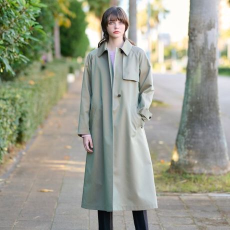 [^ԁF08592001]yNV[ȃVGbglC̃g`R[gɐVFoIz~j}ȃfUCƃNV[ȃVGbg̃g`R[gt̎~ߕŕ\ςp^[CLOyďiȌ򊴂˔xȃMoWfށfBe[킬ƂA_炩͋CɎdグ~j}ȃg`R[gBZ~_u̍킹ŁAyHD₷ɂĂ܂Bp^[؂ւė̊o܂́At܂ŗ߂ƃXeJ[At݂̂𗯂߂ƃe[[hJ[ƂĈقȂ\ył܂BEGXgiȂVGbgNV[ŋCyɒꒅBVvȃfUCŃLC߂JWA܂Œ񂵂₷R[głBfނ̓fނɂ͂ĎɖȁA悱Ƀ|GXegAxɐDMoWgpB悱|GXeɂ邱ƂŁAxłydオƂɂȂɂ̂BoCIHƎHgݍ킹ĂAiȌ򊴂ƒe͐̂镗y߂܂Bc^027̃J[L̓gbhȕ͋CYVu[J[Bc^052c^091͈ꌩFɂȂ܂BydlzE|PbgF~2EnȂƖ̊֌WɂAۂFČꍇ܂B܂Ap\REX}[gtHȂǂ̊ɂA኱iƉ摜̃J[قȂꍇ܂BfFg168cm B80 W59 H87 pTCYF38iMjd:740g(TvTCY)