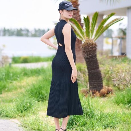 [^ԁF08552016]ypł̔wV[ōۂtAs[XztBbgtAVGbgYȃjbgs[XBt`X[uƃnClbNfUCŔ̘IoȂ_ȊJŃwV[Ȕo܂B܉̍v[gŋPvXAX^CO̎ɂȂACeBugD̉ʂƒ悢ŁÂɃtBbgȂ̂̃C͋CɂȂɂ₷̂BẘJgKxɑ̂ɃtBbg鎖ŃCi[AJȂɂȂĂ܂BXJ[g̓u҂ݑ₷ŃtA𐬌`ĂA҂݋@̋Ђ̌xt܂ŃtAoŁAɂЂƓ̏oYȃVGbgĂ܂BRbgR[}ɃE[[|GXeJo[OgpĂAKxȃXgb`ƁA悭Sn悢̂|CgłBRbg̕\ʂɂ̓|GXetBgJo[ARbg̖щHӂł̂łBnK[ł̕ۊǂ̏ꍇAdŐLт鎖z肳܂BnK[畽uɖ߂Ēu@𑪂ƌ̐ݒ萡@֖߂܂A`ێƐLіh~ׁ̈A݂ł̕ۊǂ߂܂B qbv͎QllƂȂ܂Biu̐Lkׁ̈ji@͕ũXybNƂȂĂ܂B̏i͐Lk܂BƖ̊֌WɂAۂFČꍇ܂B܂Ap\REX}[gtHȂǂ̊ɂA኱iƉ摜̃J[قȂꍇ܂B