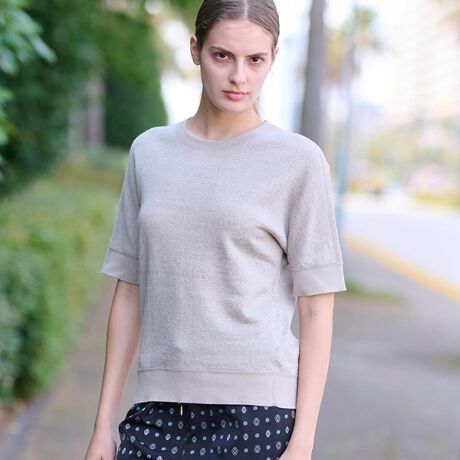 [^ԁF08512502]yV[YD]̃lуV[YɃn[tX[uVozhXeÃIWiԑfނł邱̃lт́A\ɃtXỸlgpAɐG闠̃[vɂ̓RbggpĂ܂B肪l܂fނłBl͂̓AnɂƂǂ둾tV邱Ƃ܂A𒚔JɏAdグƂăbNXR[eBO{A҂݂₷ԂւƎdグĂ܂BłlL̍dLтɂ邽߁An҂ލۂɂ͎₷Ȃ悤upJɕ҂ݏグ܂BɁA_炩ȕo߂Ƀ[Q[WieځjłƎԂĎdグAɋMdȗёfނƂȂĂ܂Bł͂ȂȂɓȂʂȕiłByď_炩SnŁAĂ̏ɂKɂ܂B܂AlL̔򊴂Aiől炵ۂ^Ă܂BfUĆAh}VGbg̃n[tX[uBẽCOɐUHvAĝ̃CƔĂ܂B{fBɂ͓KxȂƂ肪邽߁ASn悭₷łBfނōꂽXJ[gƂ̃ZbgAbvR[fBl[g\Ȃ̂ŁA㉺ZbgŊyނƂł܂BJWAȃV[炫ꂢ߃X^C܂ŁA܂܂ȏʂŊ􂷂ꒅłB܂ADオɒړȂ悤Ae̓tbgV[}dl̗pĂAKȒSnĂ܂BƖ̊֌WɂAۂFČꍇ܂B܂Ap\REX}[gtHȂǂ̊ɂA኱iƉ摜̃J[قȂꍇ܂B