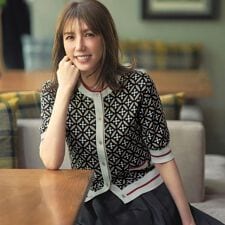 【美人百花美香さん着用】オーバーラップジャカードハーフスリーブカーディガン