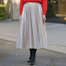 【洗えるストレッチ性オンオフ】箔プリントプリーツスカート