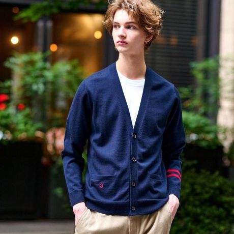 [^ԁF08614212]sx[VbNtBbg̒ԃjbgJ[fBKt􂢉\Ăk݂ɂقǂ悢ŃCi[ƂĂ􁜃E[Ȃł͂̏_炩ƏiȌ򊴁|Cg␞̃úAKxɃtBbgVGbgłƂSnBVlbN̊J́ACi[Ƃ̃oXlfUCɎdグĂ܂Bn͒悭ŁAcꂹAE^[̉ɂKɒ_͂łBɁA̔zFCƃ|PbgɂꂽuhCjVhJA肰ȂĂ܂BfނɂĎgpĂ̂́AI[XgAÝuGNXgt@CmE[vBт̒iKŖhkH{gĂ邽߁AĂk݂ɂAgɂSłB̉HɂāAE[{̂ӂƂƏiȌ򂪕ۂĂ܂BȂ߂炩Ń\tgȔGAăVN̂悤ȂȂ₩͂̃hXeAȂł͂̒ԑfނłBƖ̊֌WɂAۂFČꍇ܂B܂Ap\REX}[gtHȂǂ̊ɂA኱iƉ摜̃J[قȂꍇ܂B