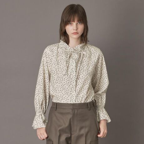 [^ԁF08584002]y؂₩ȃfBe[ŒffC[głfUCuEXztJ[܂؂₩ɉoRbgCNȃXp^b`̃|GXeŏ_炩ȕꖇłCi[ƂĂffBe[Ă̏܂Ă^~`t܂3V[Y􂷂uEXBtJ[ƃLfBX[ũfBe[؂₩ŁAꖇłjbgWPbg̃Ci[ƂĂffUCłB܂؂₩ɂtJ[́Ah[XgOŃMU[𒲐\BtƂ߂ă{тłAЌтőOt2ʊJĒp鎖\łBׂ͍SʂĂAЂ܂łグ7ƂĒp̂fGłBWPbgɒ킹鎖z肵ɂĂAWPbg̑LfBX[ȗ̃R[fBl[g߂łBfޖȃ[̂悤ȓVRCNȕƏ_炩ȔG̃Xp^b`̃|GXefށB_ȃhbg͓]ʃvg{ĂAvg̓ŏn̂łB􂢂łAyACŒpłyŃfC[gɏd󂵂܂BƖ̊֌WɂAۂFČꍇ܂B܂Ap\REX}[gtHȂǂ̊ɂA኱iƉ摜̃J[قȂꍇ܂B