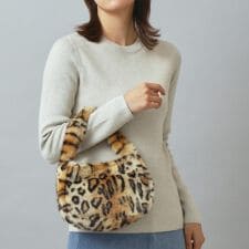 【CLASSY.12月号掲載】コンパクトフェイクファーバッグ