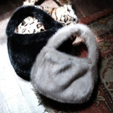 [^ԁF08504006]yH~Ɏ RpNgtFCNt@[obOzĂAzybg{g[łDGTCY̃R[fɈuŋGߊvXIт₷3J[WJFBLACKEIVORYEqEuԂ聕[́ṽoX́ARpNgȌڂȂ璷zybg{gۂ܂TCYBKvȂ̂͂莝A]vȉו͕svɁBH~R[fɓދGߊoACeƂāAt@[fނ̃{[ƕAȋɍT߂Ȃ̂ɑ݊X^CAbv炵܂Bfޖє̂悤ȗǎ ~ ybgOK̎pAt@[v킹Lȃ{[ƎGB|GXeŁAĂŃTbƃPAOKȂ̂|CgBƖ̊֌WɂAۂFČꍇ܂B܂Ap\REX}[gtHȂǂ̊ɂA኱iƉ摜̃J[قȂꍇ܂B