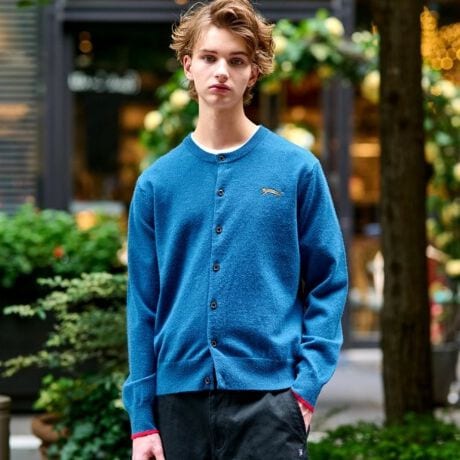 [^ԁF08614015]s^CK[hJf郉EhJ[jbgJ[ftێfUCŃCi[CɂJ[fBKȂp^[݌vG߂Ŋ􂷂ACeE[̂悤ɏ_炩ȕyĔɂSn񌳂܂ł{^𗯂߂邽߁ACi[I΂SĒpł܂B͒߂̂Ȃ݌vŁAƂ݂̂h܂BOĂ̗ɂ̓OOe[v̗pA݂邱ƂŌ^h~B̃^CK[hJ̓IWifUCŁAhXeAȂł͂̓ʂȈꒅɎdグĂ܂BfރANEiCE|GXe▭ȃoXŃuhBE[̂悤ɏ_炩A`N`NȂKȔG܂BȂ߂炩łƂƂ͗ǎAgɂ҂Byē₷߁AꖇŕLX^COy߂܂BƖ̊֌WɂAۂFČꍇ܂B܂Ap\REX}[gtHȂǂ̊ɂA኱iƉ摜̃J[قȂꍇ܂B