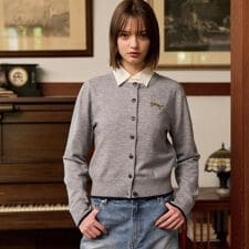 【CLASSY.12月号掲載】タイガーエンブロイダリークルーネックカーディガン